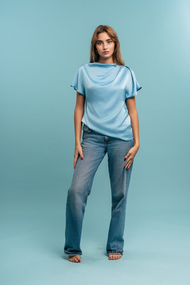 SILKY SATIN TOP