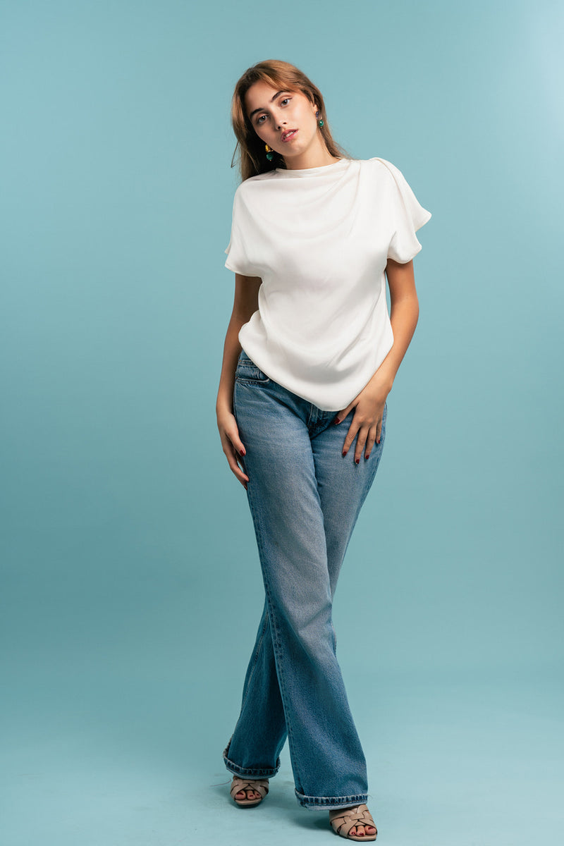 SILKY SATIN TOP