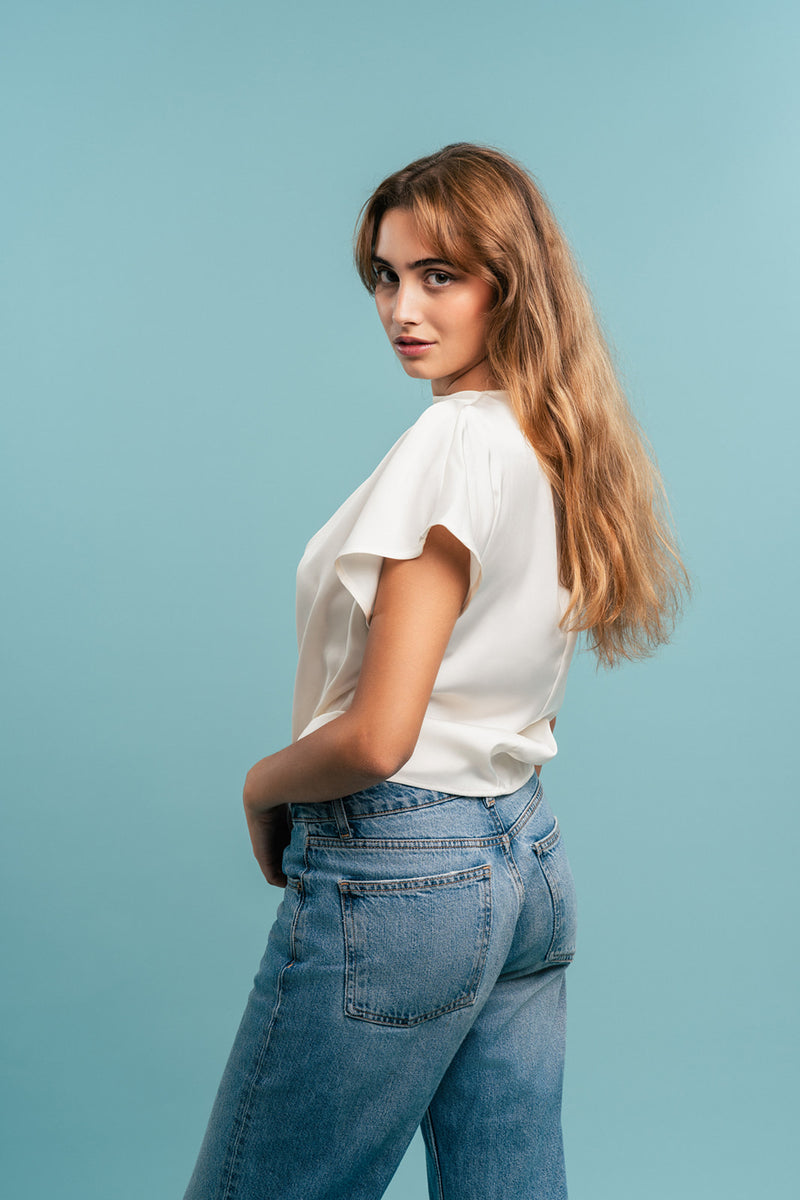 SILKY SATIN TOP