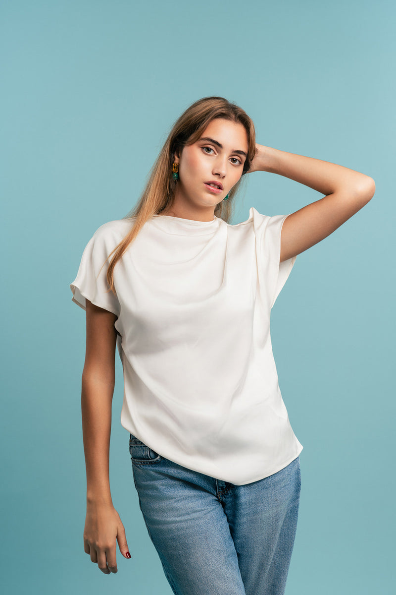 SILKY SATIN TOP