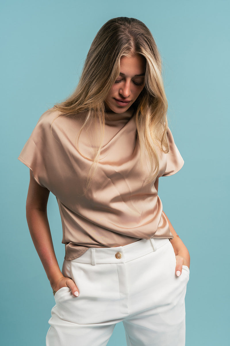 SILKY SATIN TOP